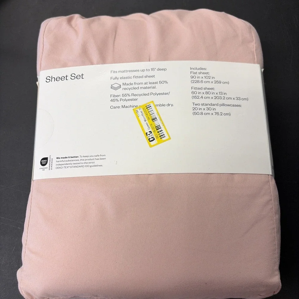 Room Essentials Queen Microfiber Sheet Set Pink 4pc Soft Wrinkle Resistant NEW
